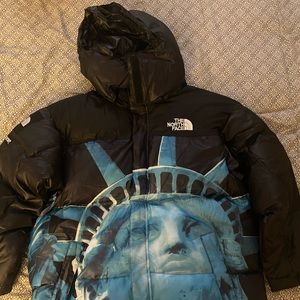 Supreme The North Face Statue of Liberty Baltoro